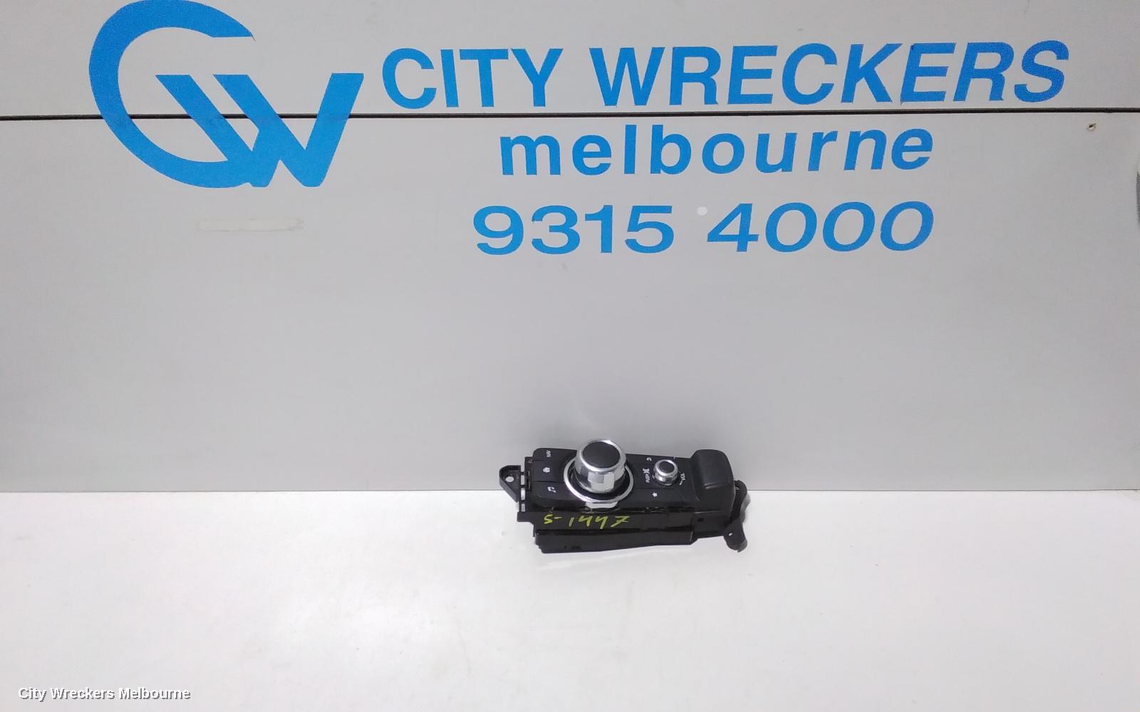 MAZDA CX3 RADIO/CD/DVD/SAT/TV, MEDIA INPUT, DK, 03/2015 ONWARDS - Image 1