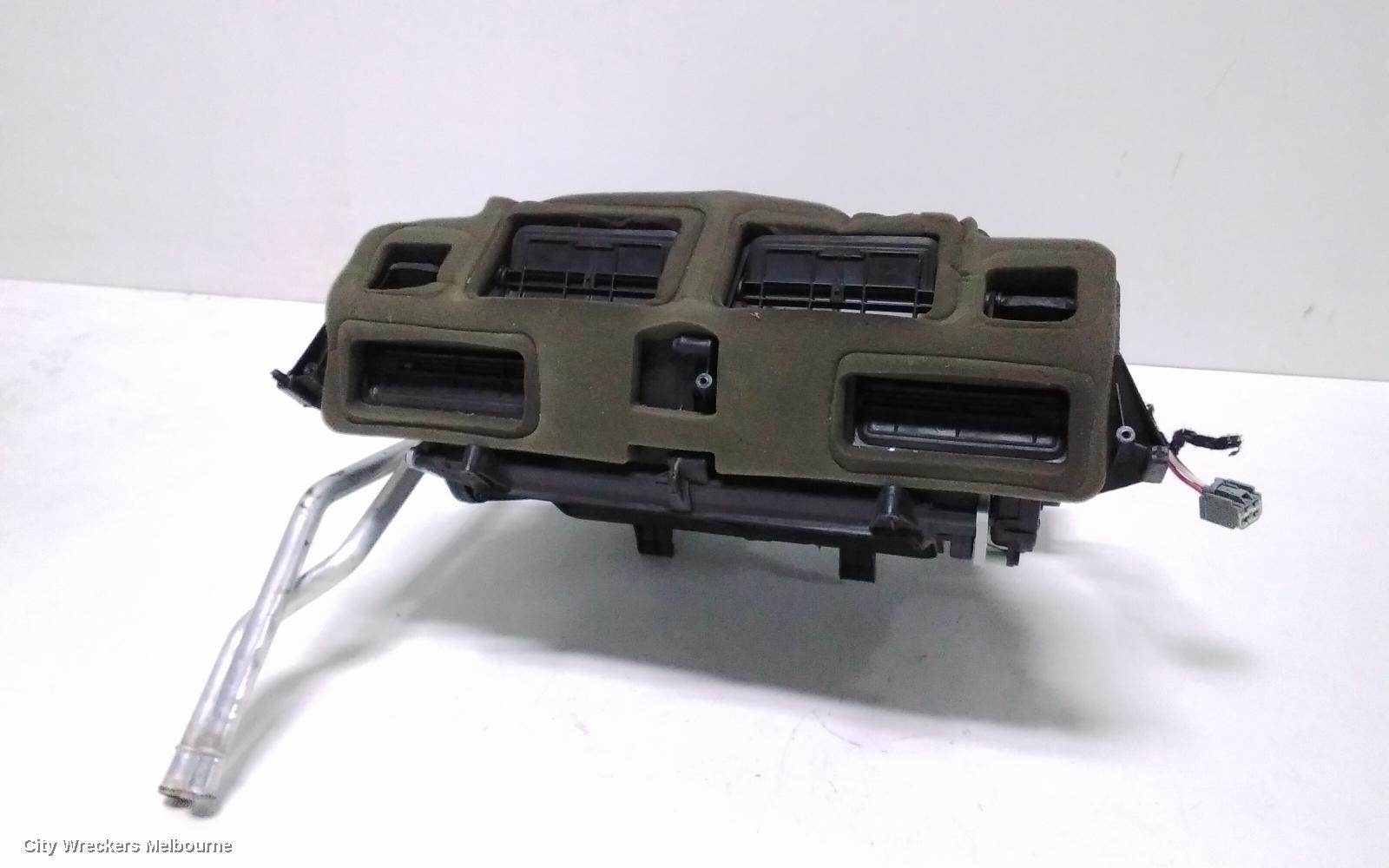 CHRYSLER 300C HEATER CORE/BOX, 11/2005 - 12/2011 - Image 1