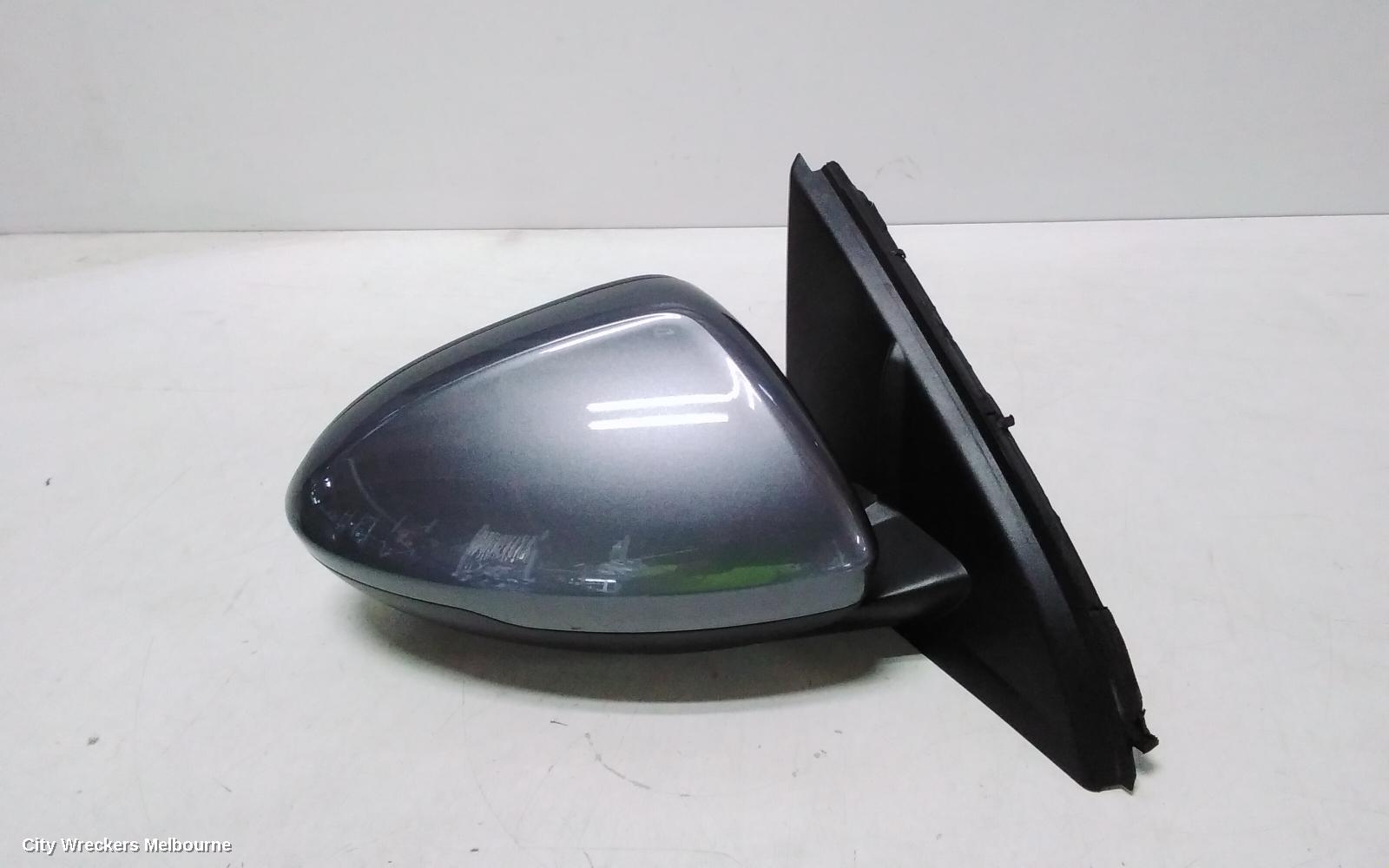 HOLDEN COMMODORE RIGHT DOOR MIRROR, ZB, LT, MANUAL FOLDING, NON MEMORY TYPE, 10/2017 - 12/2020 - Image 1