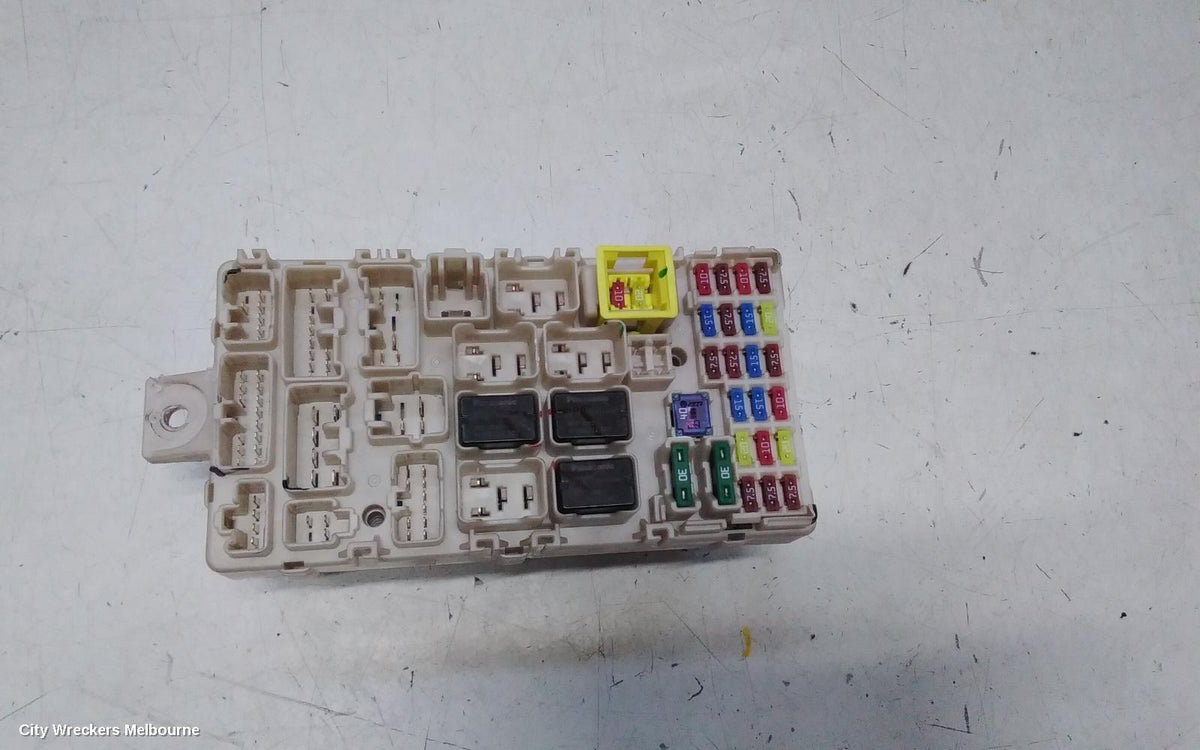 MITSUBISHI PAJERO FUSE BOX, UNDER DASH, QE-QF, PAJERO SPORT, 10/2015 ONWARDS - Image 1