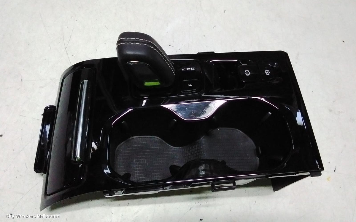 VOLVO XC40 GEAR STICK/SHIFTER, AUTO, AWD, PETROL, 2.0, TURBO, AWF8G45, 06/2022 ONWARDS - Image 1