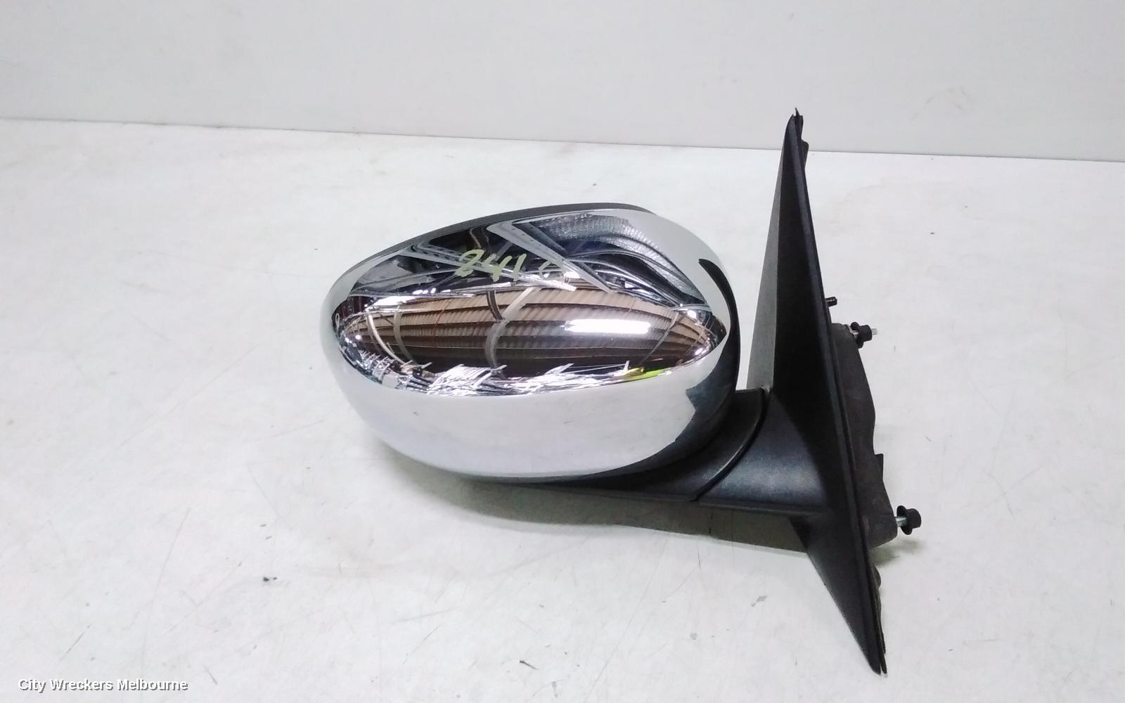 CHRYSLER 300C RIGHT DOOR MIRROR, POWER, 01/2005 - 01/2008 - Image 2