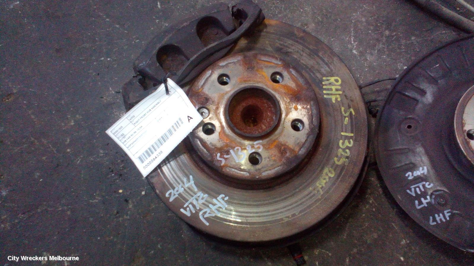 MERCEDES VITO RIGHT FRONT HUB ASSEMBLY, 638 VAN 02/1998 - 12/2004 - Image 1