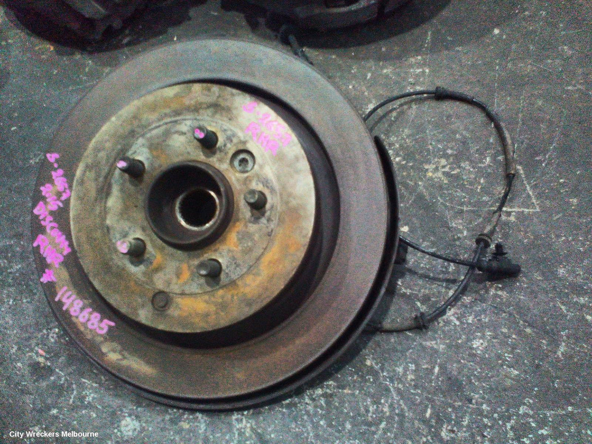 LAND ROVER DISCOVERY RIGHT REAR HUB ASSEMBLY, L319, 02/2005 - 12/2016 - Image 2