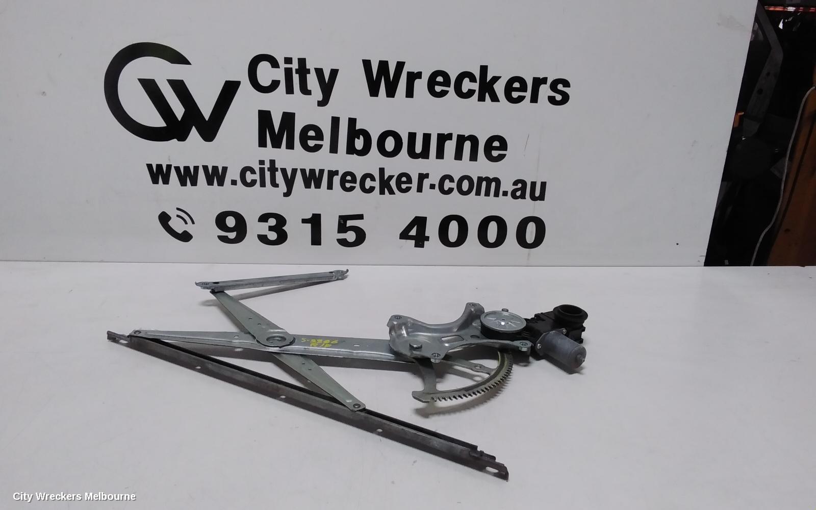 TOYOTA HIACE RIGHT FRONT WINDOW REG/MOTOR, DOOR REG ASSY (REG AND MOTOR), 300 SERIES, 04/2019 ONWARDS - Image 1