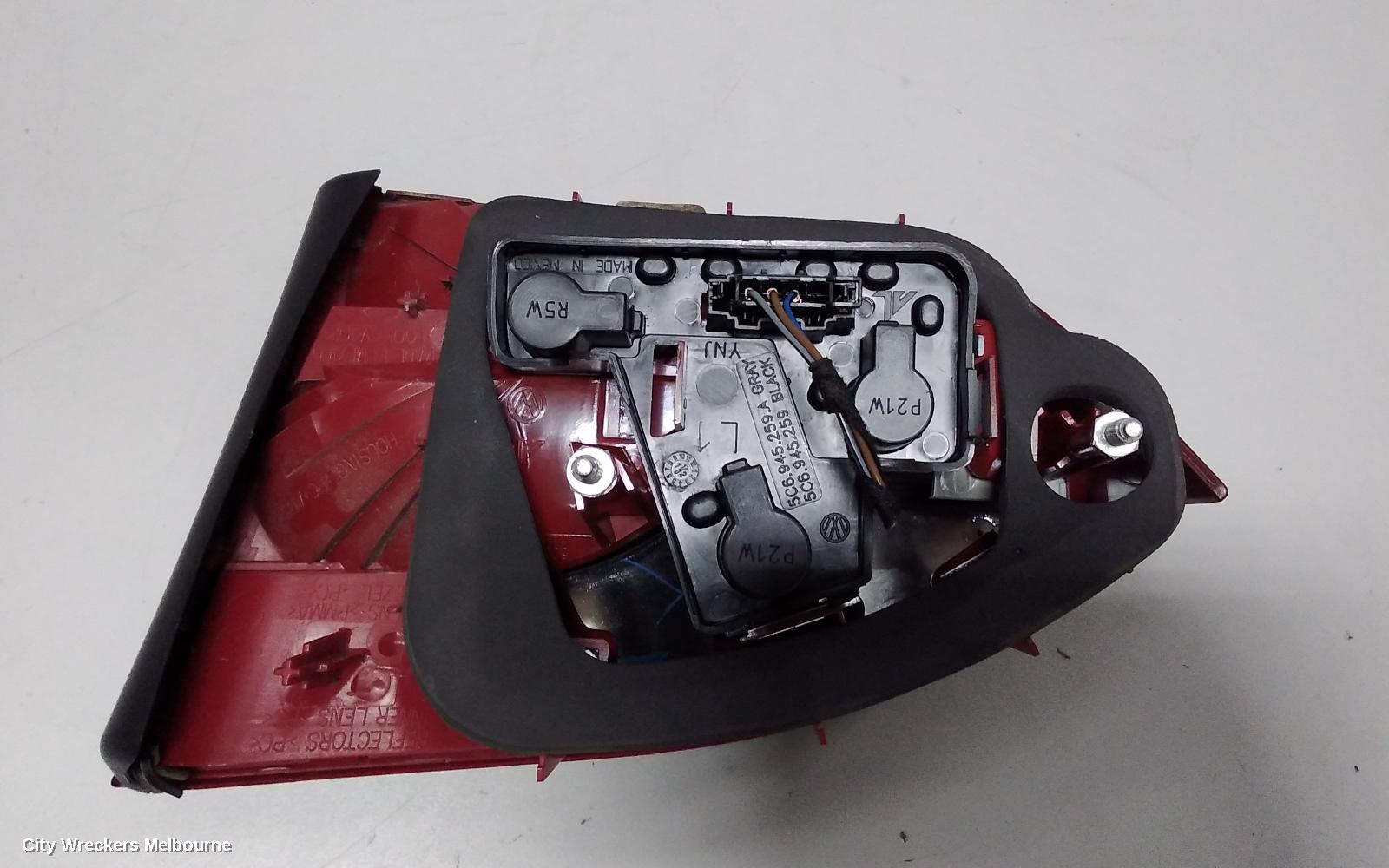 VOLKSWAGEN JETTA REAR GARNISH, 1B, BOOTLID LAMP (LH SIDE), W/ HALOGEN TYPE, 02/2011 - 10/2014 - Image 3