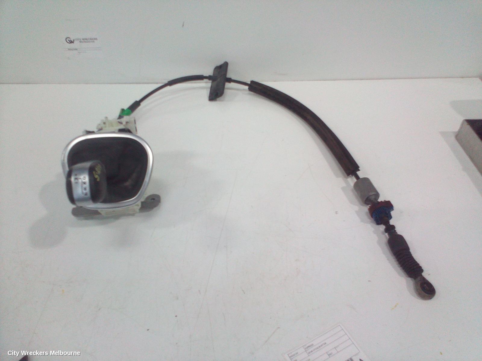 MITSUBISHI EXPRESS GEAR STICK/SHIFTER, SN, AUTO T/M, 03/2020 - 12/2022 - Image 2