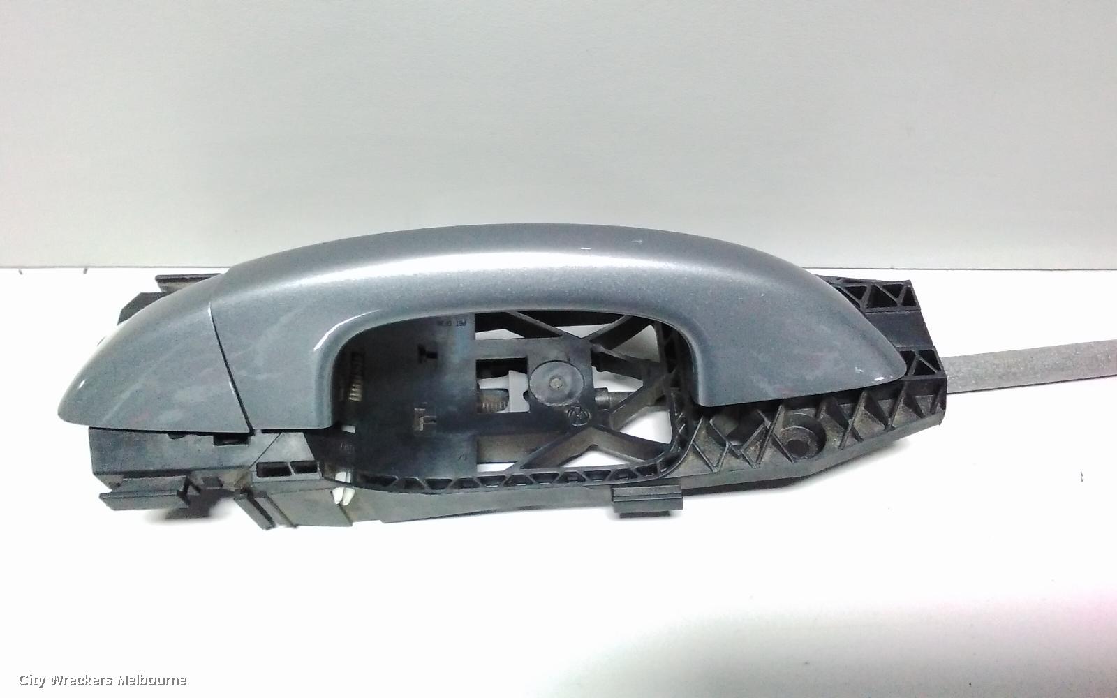 TOYOTA RAV4 DOOR HANDLE, OUTER, RH FRONT, ACA33, 11/2005 - 11/2012 - Image 2