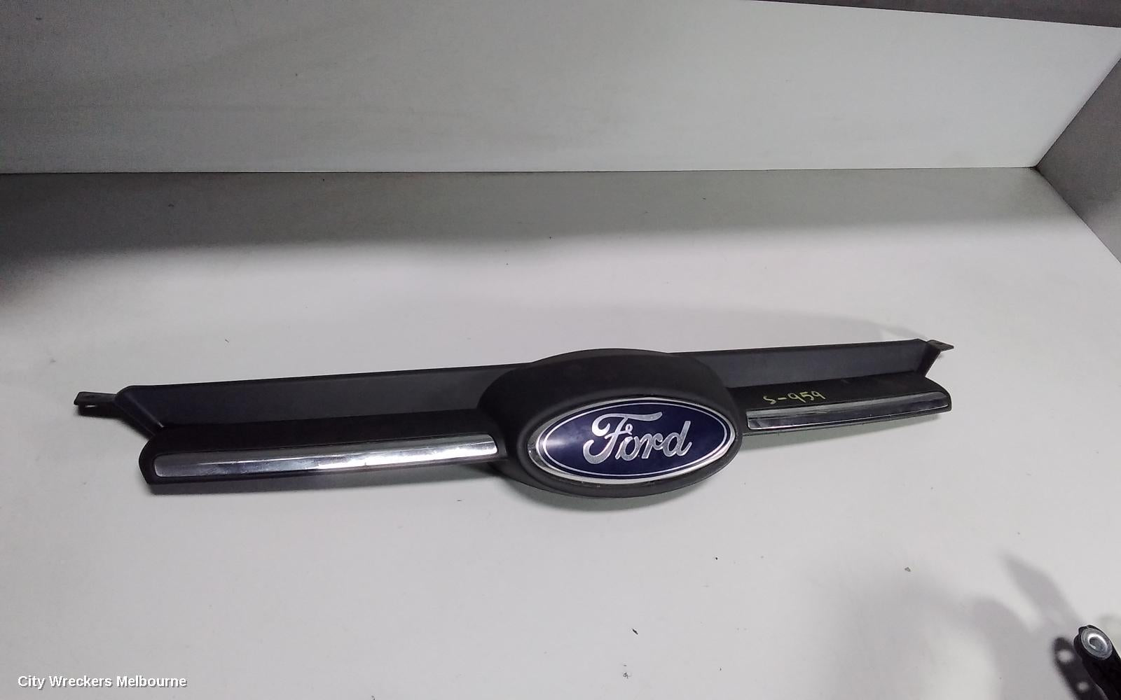FORD FOCUS GRILLE, RADIATOR GRILLE, LW, AMBIENTE/TREND/SPORT, 05/2011 - 08/2015 - Image 2
