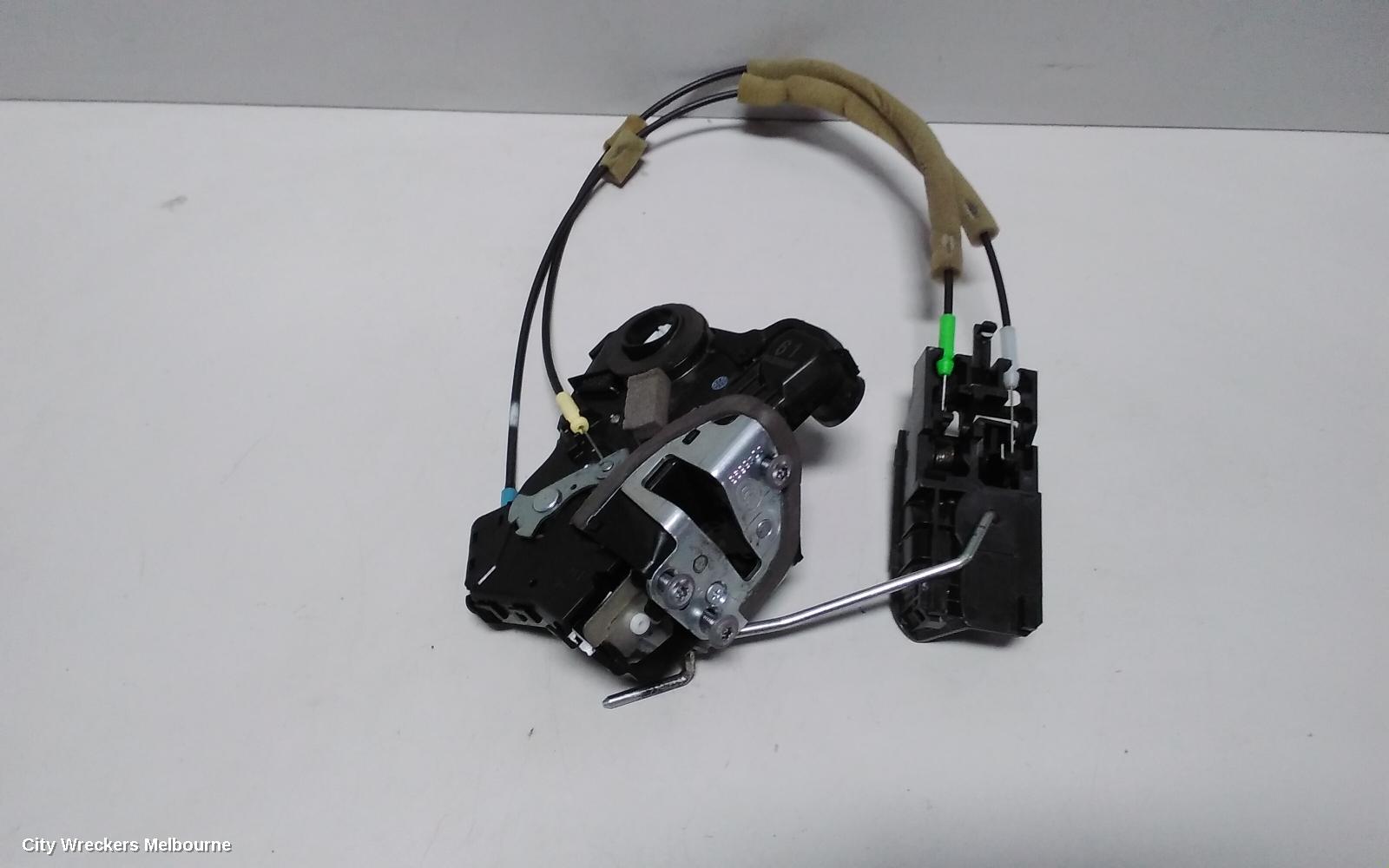 TOYOTA HIACE DOOR/BOOT/GATE LOCK, RIGHT FRONT DOOR LOCK, TRH/KDH, 03/2005 - 04/2019 - Image 3
