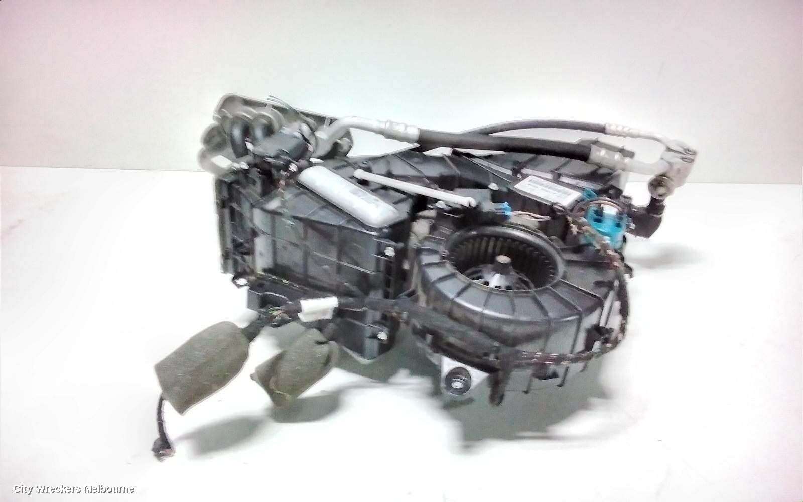 AUDI Q7 HEATER CORE/BOX, 4L, 09/2006 - 08/2015 - Image 1