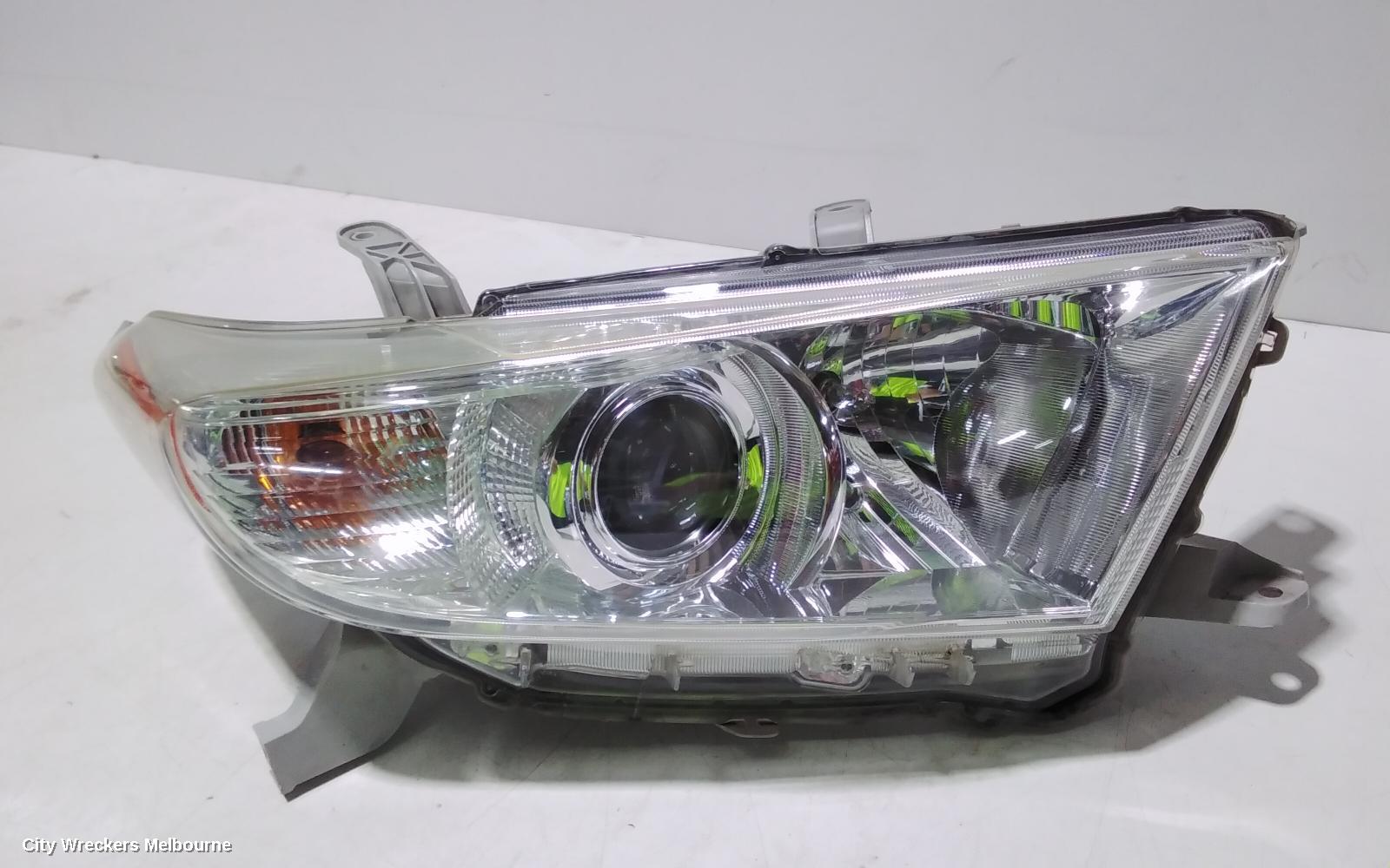 TOYOTA KLUGER RIGHT HEADLAMP, GSU40-GSU45, 10/2010 - 02/2014 - Image 3