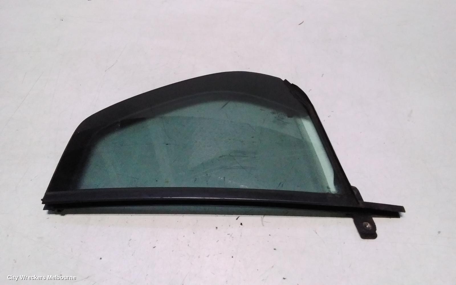 VOLKSWAGEN GOLF LEFT REAR 1/4 DOOR GLASS, GEN 6, 5DR HATCH, 10/2008 - 03/2013 - Image 2