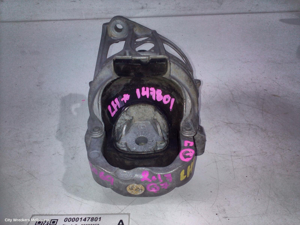 AUDI Q7 MOUNT, ENGINE MOUNT (LH SIDE), DIESEL, 3.0, TURBO, 4M, CRTC/CZZA CODE, 09/2015 - 03/2020 - Image 1