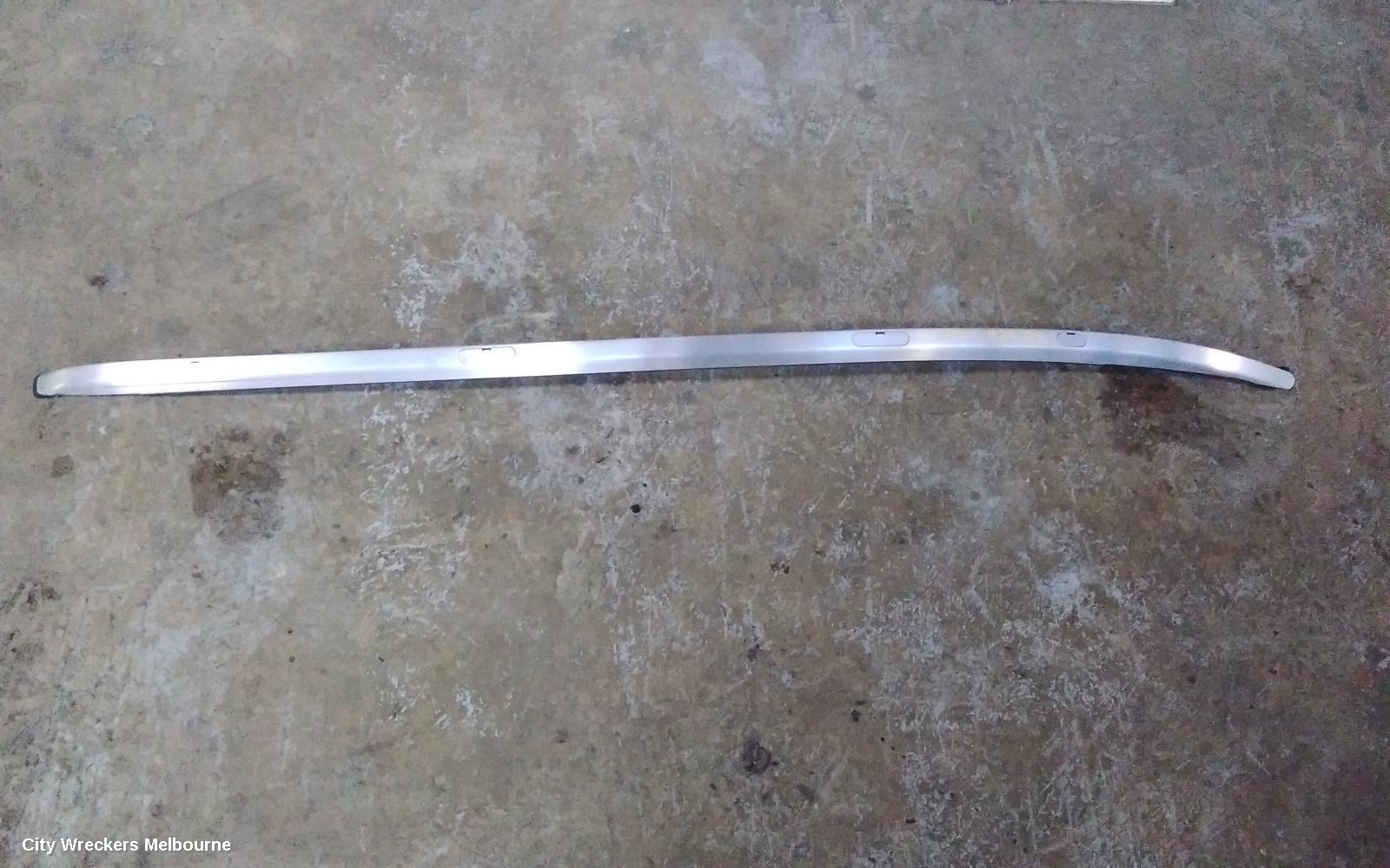 HONDA HRV ROOF RAIL - Image 3