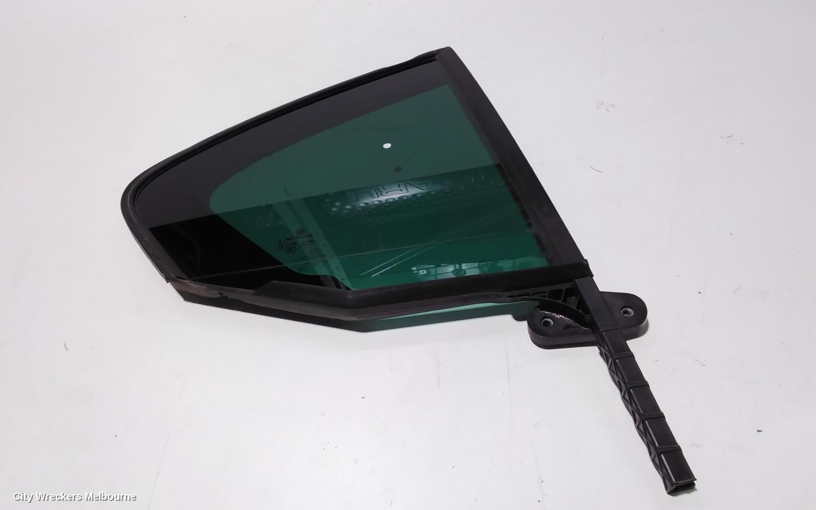 VOLKSWAGEN PASSAT RIGHT REAR 1/4 DOOR GLASS, B8/MK7, 06/2015 - 05/2023 - Image 1