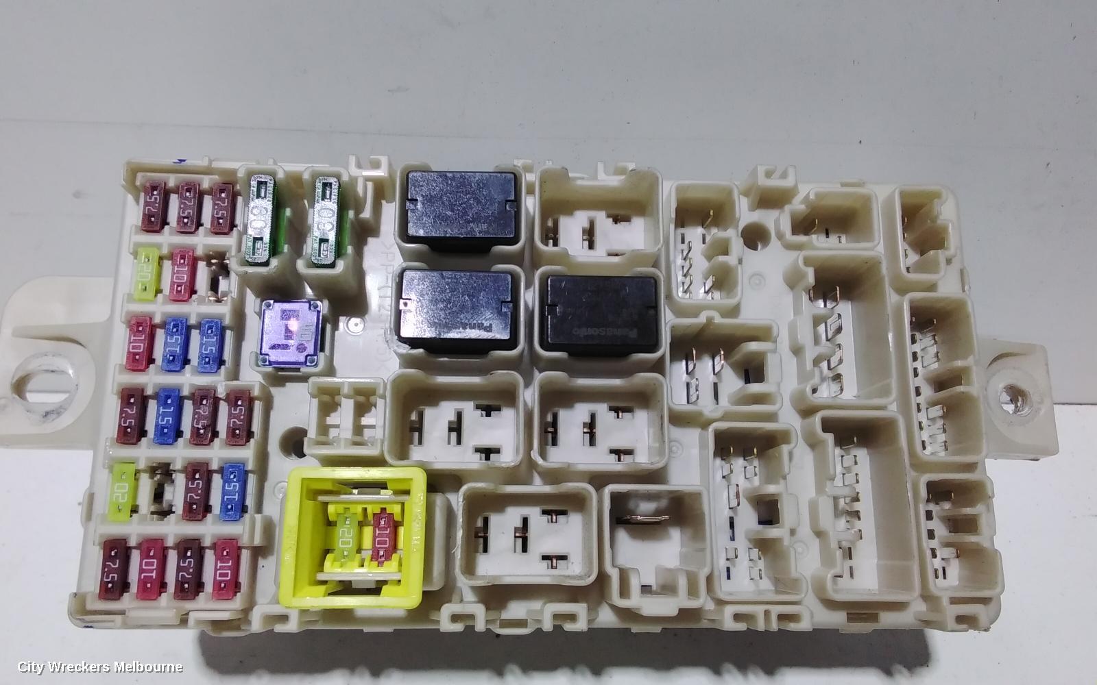 MITSUBISHI TRITON FUSE BOX, UNDER DASH, MQ, 04/2015 - 10/2018 - Image 3