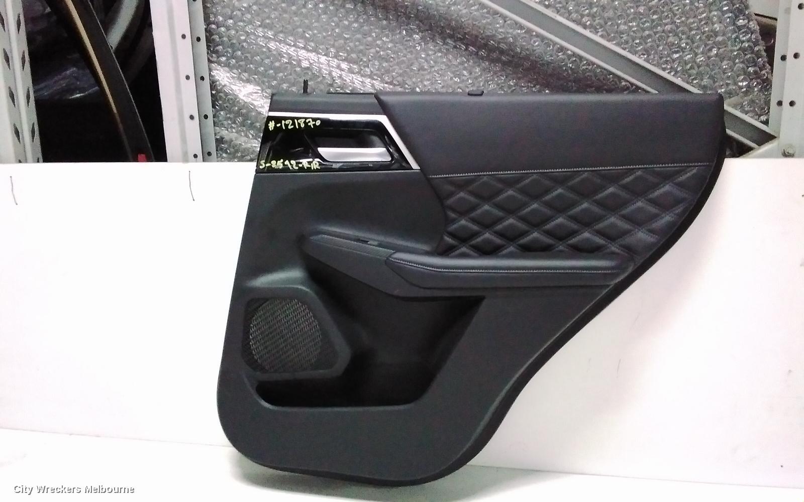 MITSUBISHI OUTLANDER DOOR TRIM, RH REAR, LEATHER, LIGHT GREY, ZM, 08/2021 ONWARDS - Image 3