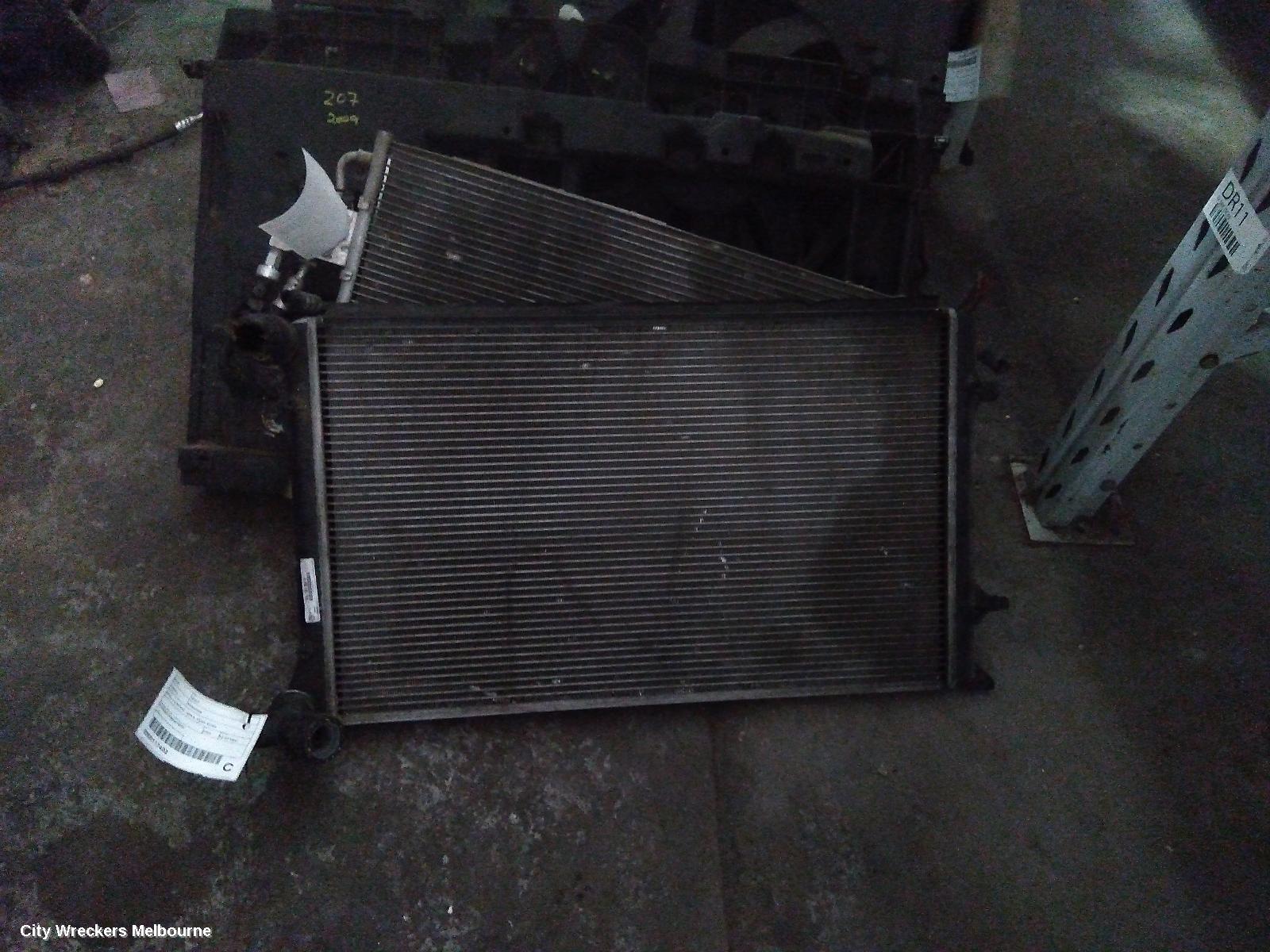 VOLKSWAGEN GOLF RADIATOR, AUTO, 1.6, PETROL, GEN 5, 06/2004 - 02/2009 - Image 1
