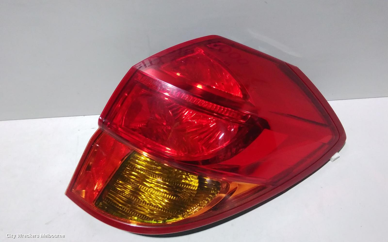 SUBARU OUTBACK RIGHT TAILLIGHT, 4TH GEN, 09/2003 - 09/2006 - Image 2