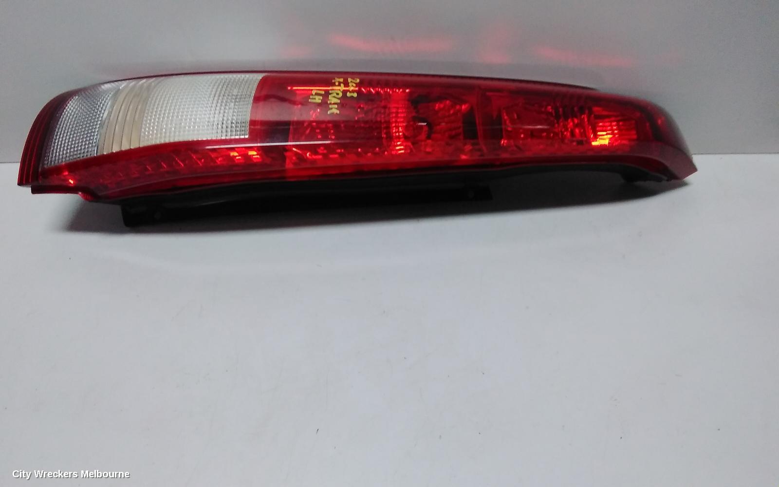 NISSAN XTRAIL LEFT TAILLIGHT, T30, ST/ST-R/TI, 10/2001 - 10/2003 - Image 3