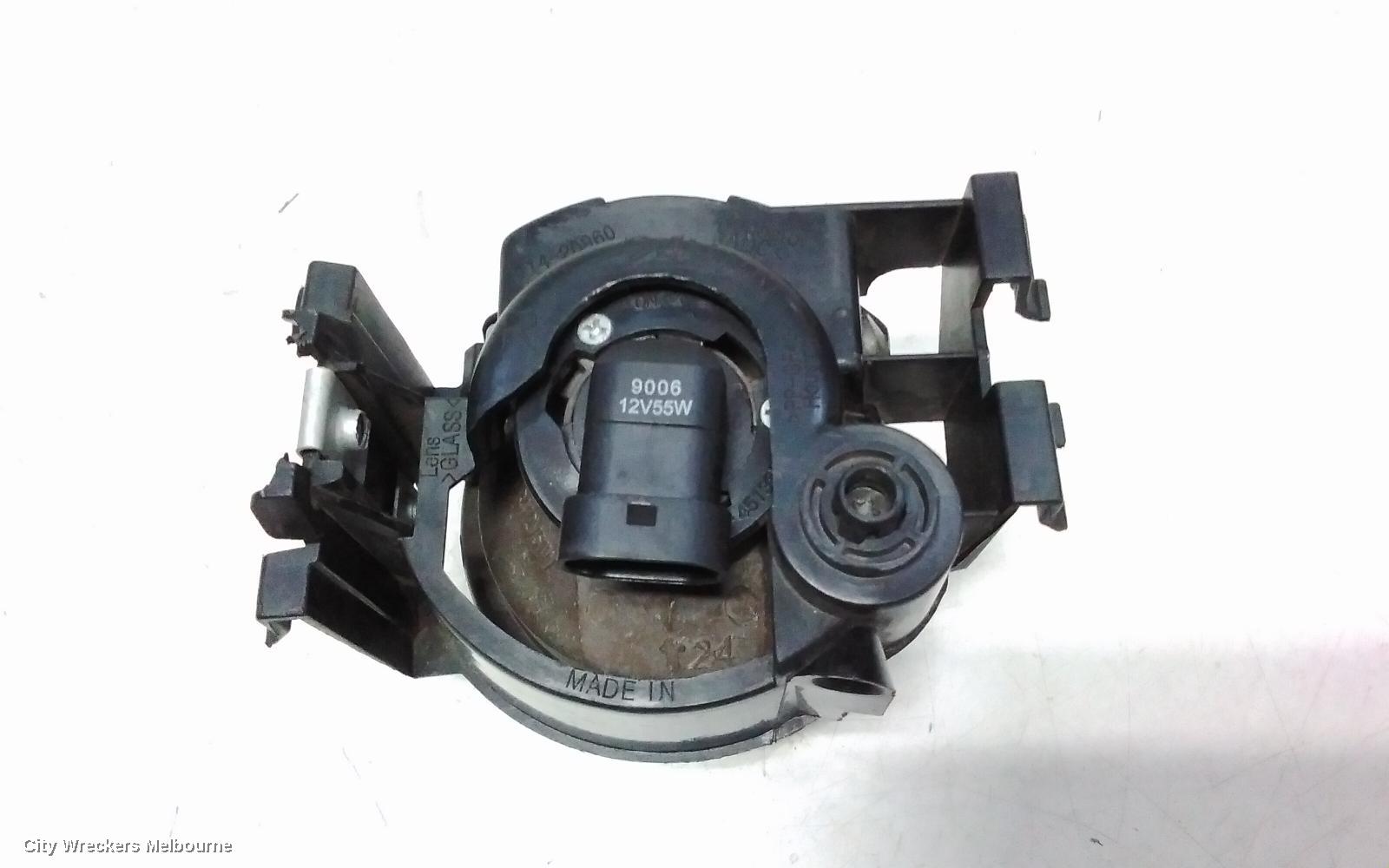 SUBARU OUTBACK RIGHT INDICATOR/FOG/SIDE, BUMPER FOGLAMP, 5TH GEN, 09/2010 - 02/2012 - Image 3