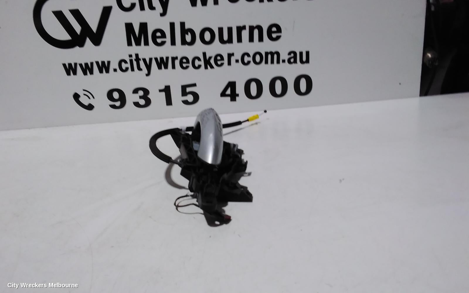 HOLDEN ASTRA DOOR HANDLE, OUTER, RH REAR, BK, 5DR HATCH, W/ KEYLESS ENTRY TYPE, 09/2016 ONWARDS - Image 2