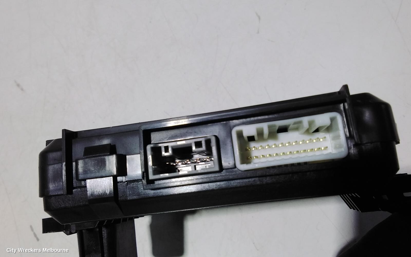 MAZDA 3, BP, 03/2019 ONWARDS, D41S-675Z0 CONTROL UNIT : 95644 - Image 3