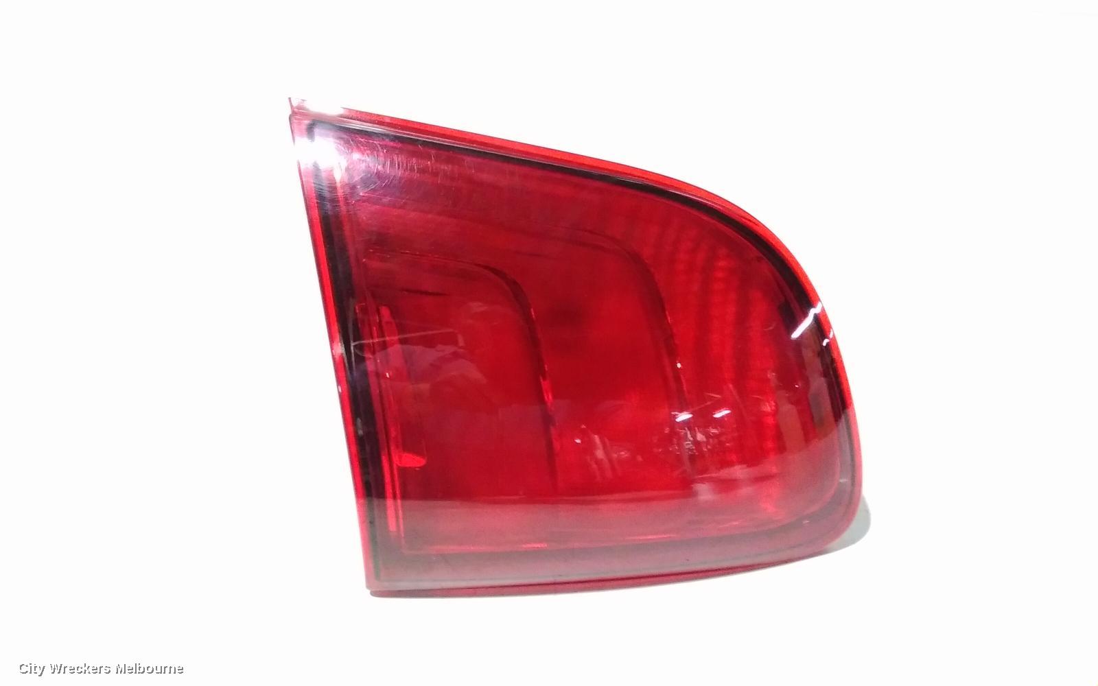 PEUGEOT 4008 REAR GARNISH, TAILGATE LAMP (LH SIDE), 06/2012 - 12/2017 - Image 2