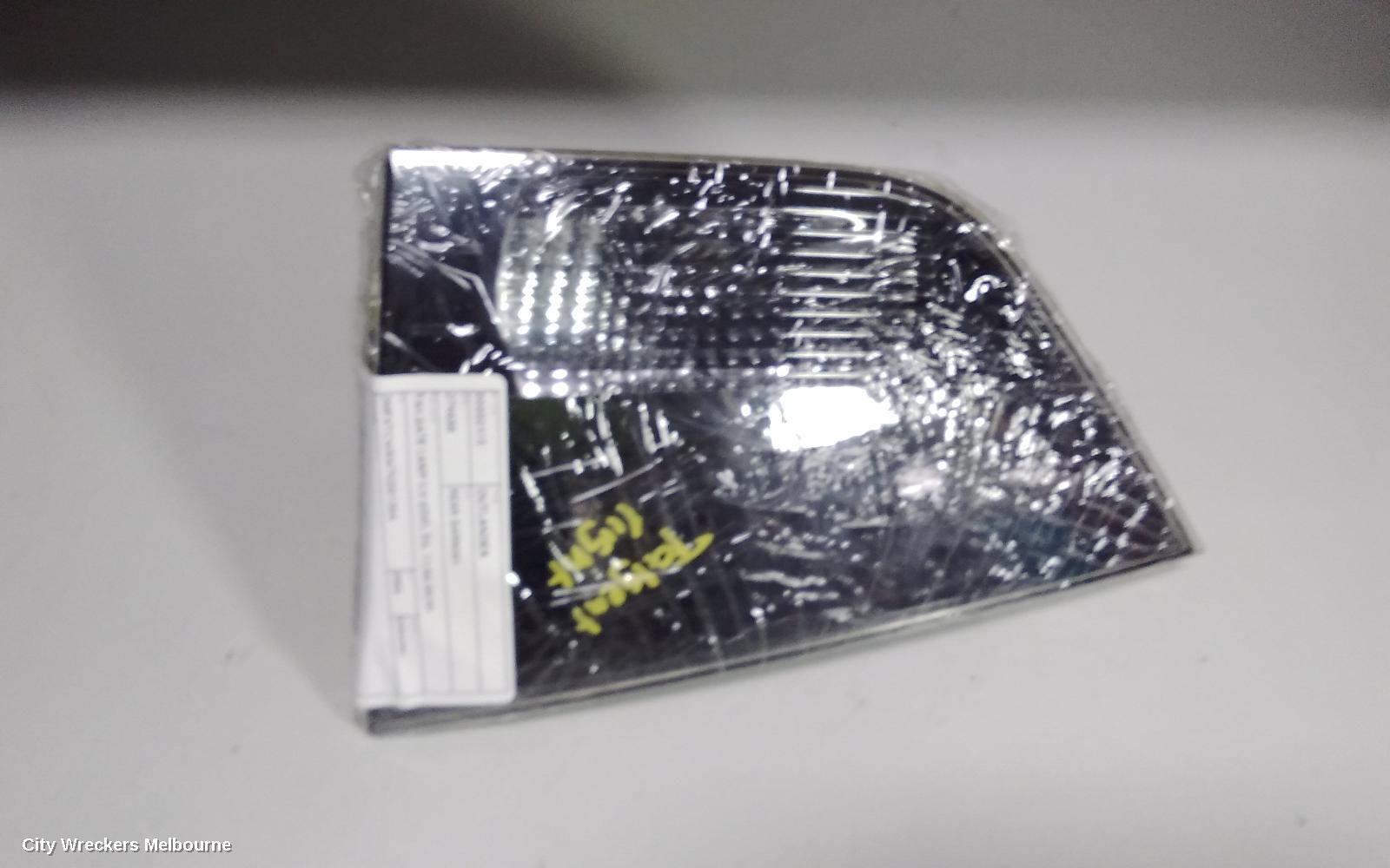 MITSUBISHI OUTLANDER REAR GARNISH, TAILGATE LAMP (LH SIDE), ZG, 11/2006 - 09/2009 - Image 3