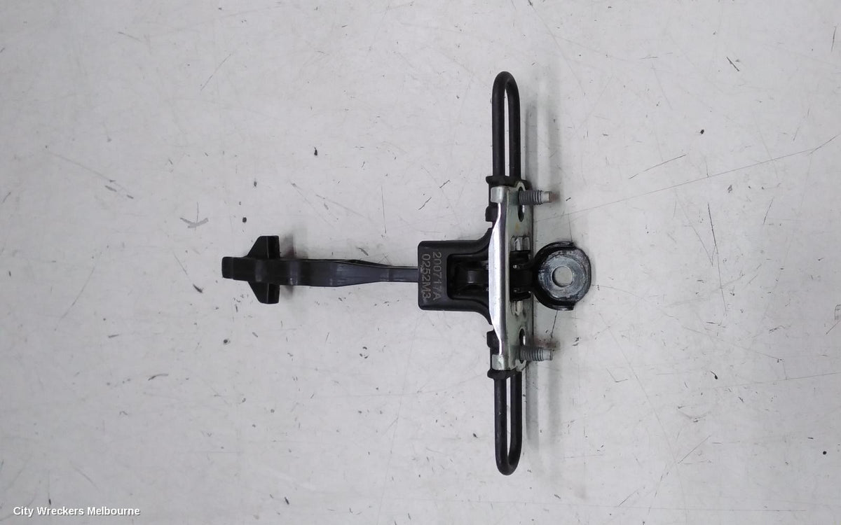 KIA SORENTO DOOR HINGE/RUNNER, CHECK STRAP, LH FRONT, MQ4, 02/2020 ONWARDS - Image 3