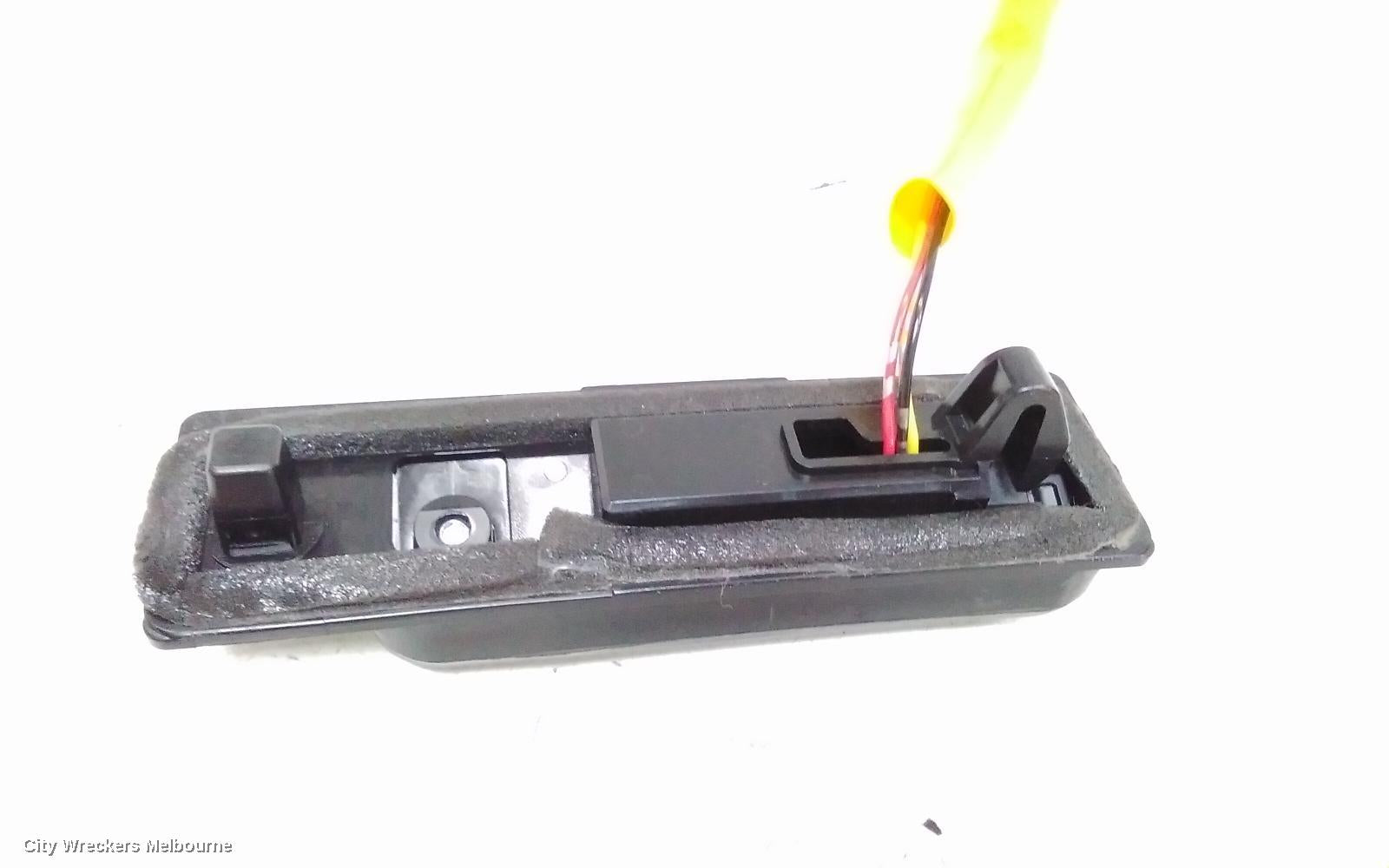 MITSUBISHI ASX TAILGATE HANDLE, 05/2010 ONWARDS - Image 3