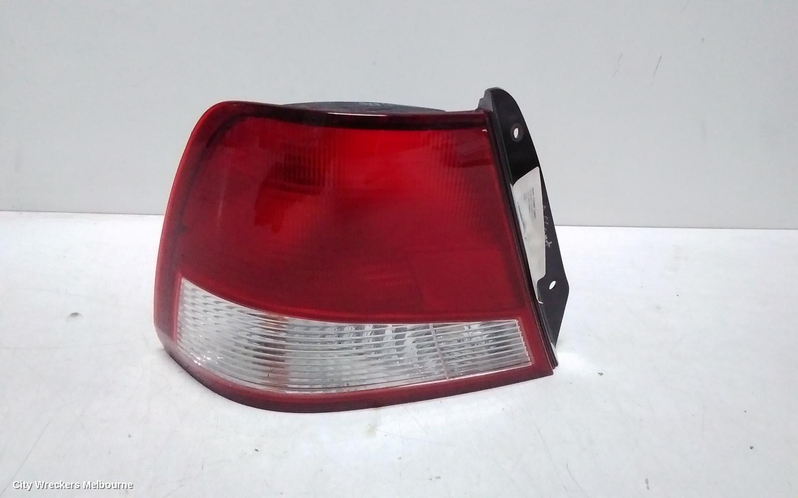 HYUNDAI ACCENT LEFT TAILLIGHT, LC, 3DR/5DR HATCH, 06/2000 - 02/2003 - Image 2