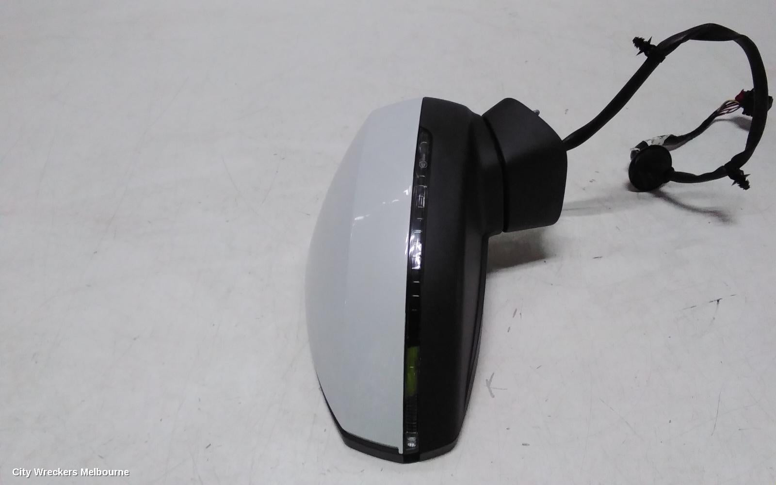 AUDI A3 RIGHT DOOR MIRROR, 8V, A3, SEDAN, POWER FOLD, NON LANE CHANGE ASSIST TYPE (6XK/7Y0), 05/2016 - 10/2020 - Image 3
