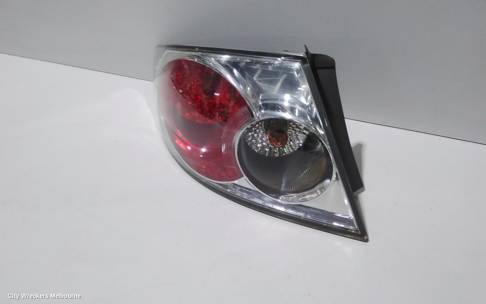 MAZDA 6 LEFT TAILLIGHT, GG/GY, SEDAN/HATCH, LENS# 220-61971, 09/2002 - 08/2005 - Image 3