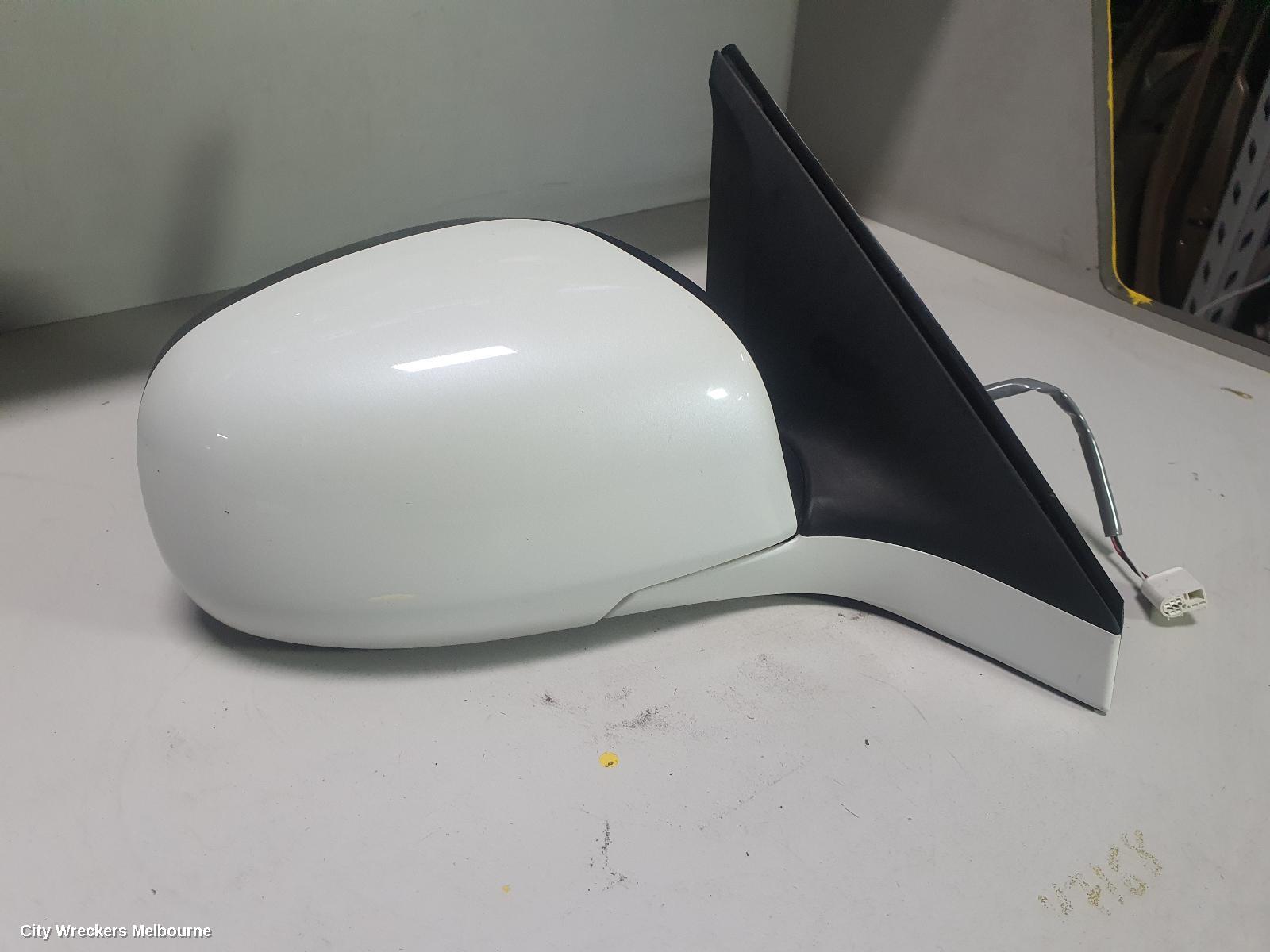 SUZUKI SWIFT RIGHT DOOR MIRROR, RS415/RS416, NON INDICATOR, 3 WIRE TYPE, 09/2004 - 02/2011 - Image 1