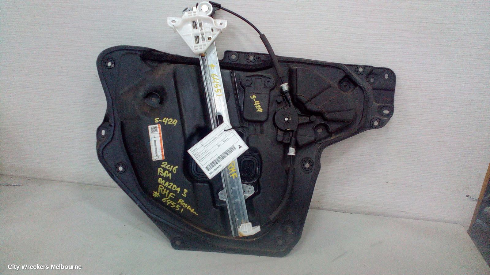 MAZDA 3 RIGHT FRONT WINDOW REG/MOTOR, BM-BN, 06/2013 - 02/2019 - Image 1