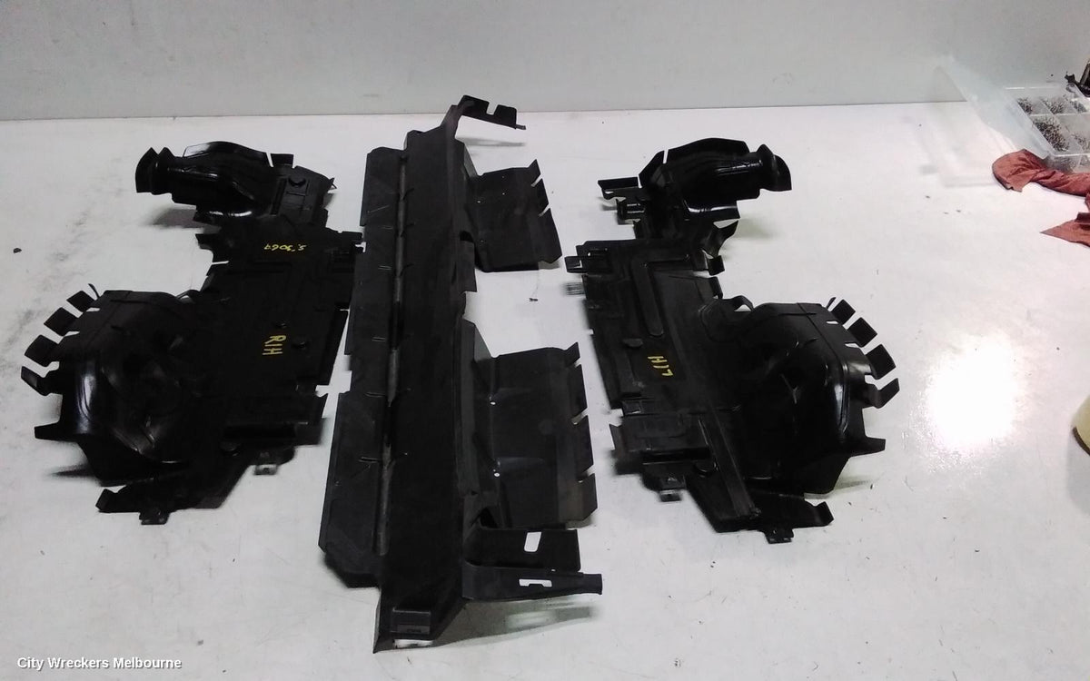AUDI Q7, 4M, 07/2015 ONWARDS, AIR GUIDE FRONT: 145127 - Image 1