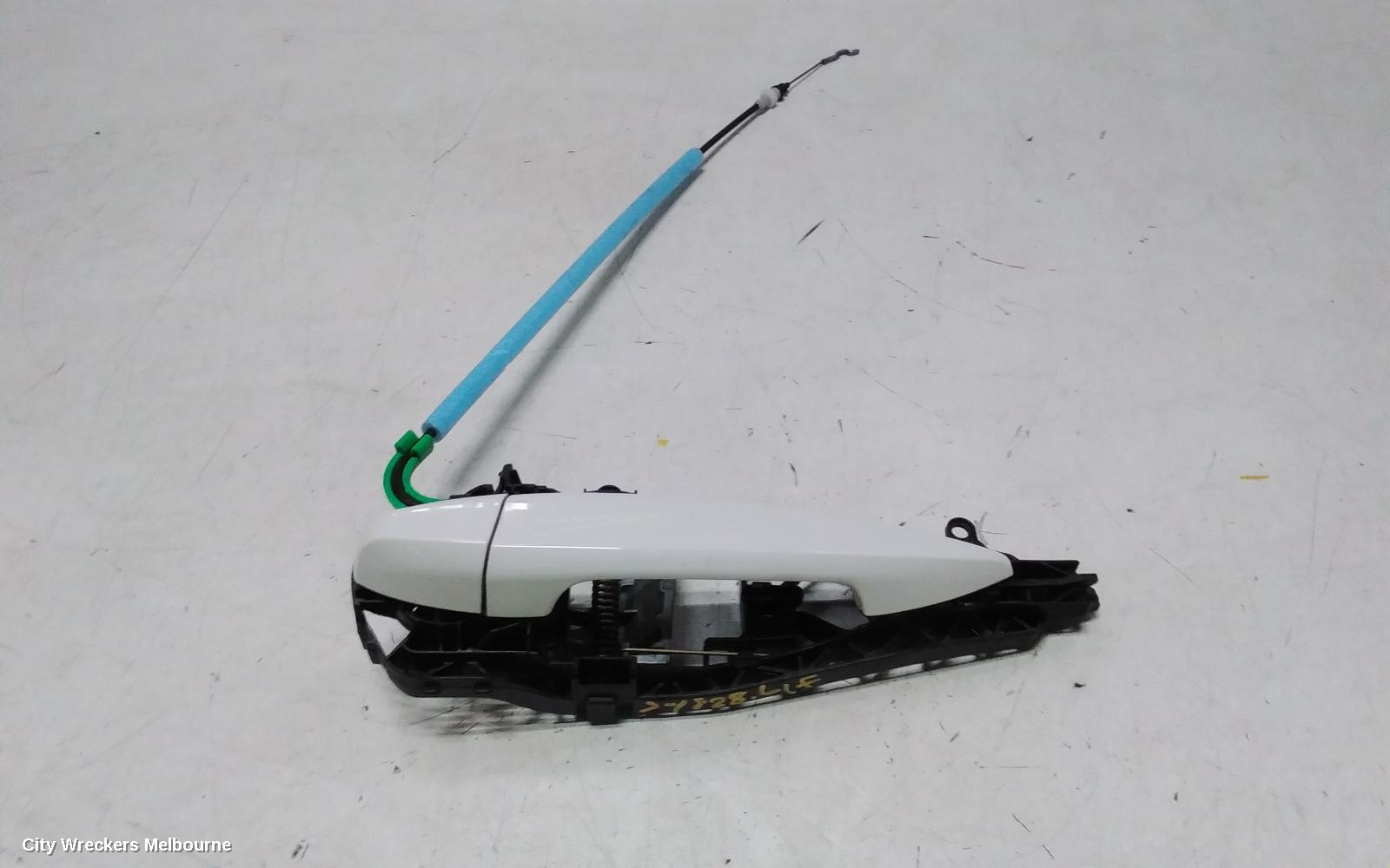 BMW X1 DOOR HANDLE, OUTER, LH FRONT, KEYLESS TYPE, F48, 08/2015 - 06/2022 - Image 2