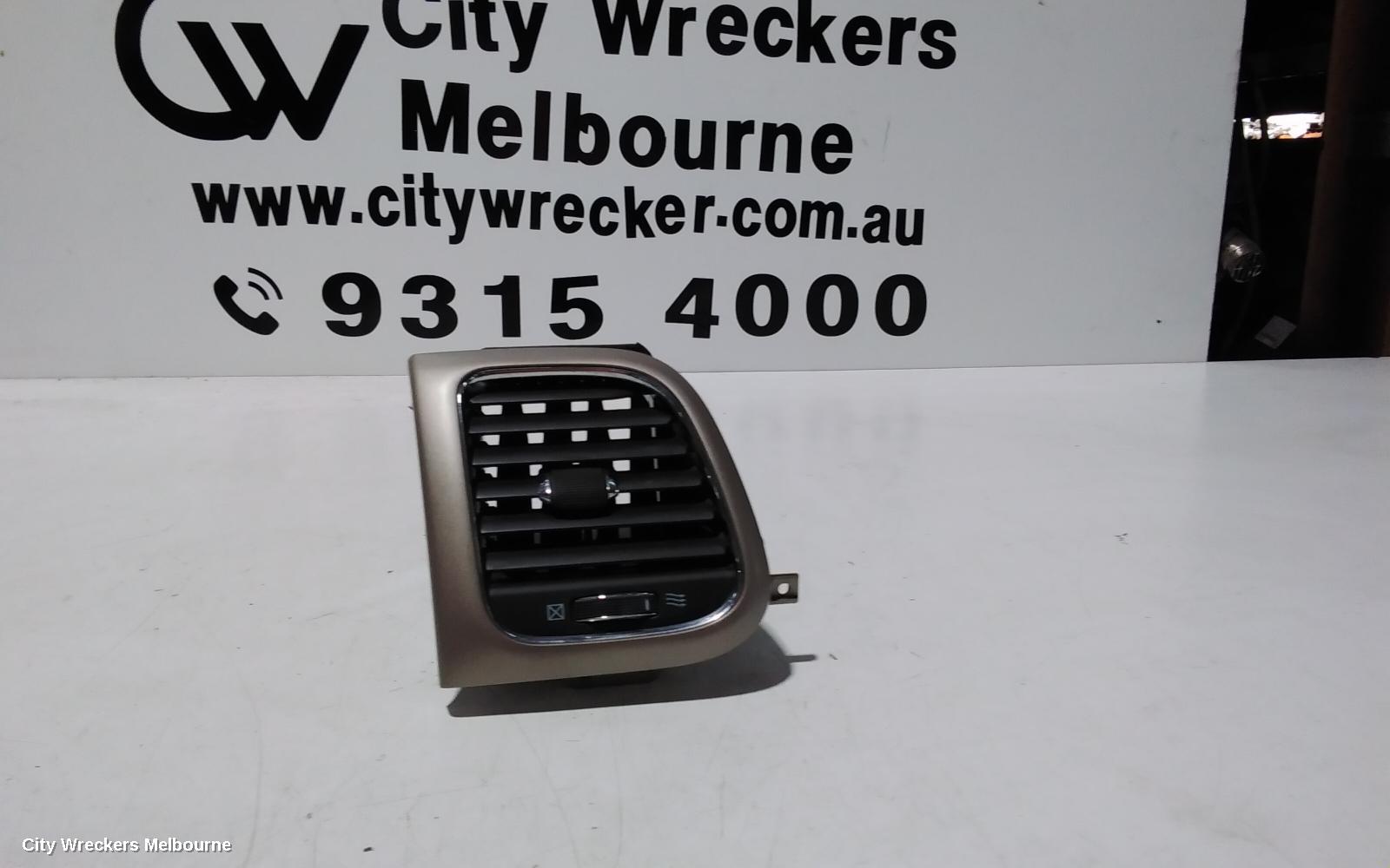 JEEP GRANDCHEROKEE, WK, 10/2010 - 02/2022, LH AIRVENT: 100548 - Image 1