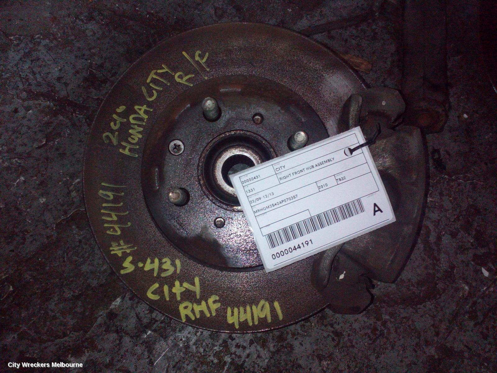 HONDA CITY RIGHT FRONT HUB ASSEMBLY, 02/2009 - 12/2013 - Image 1