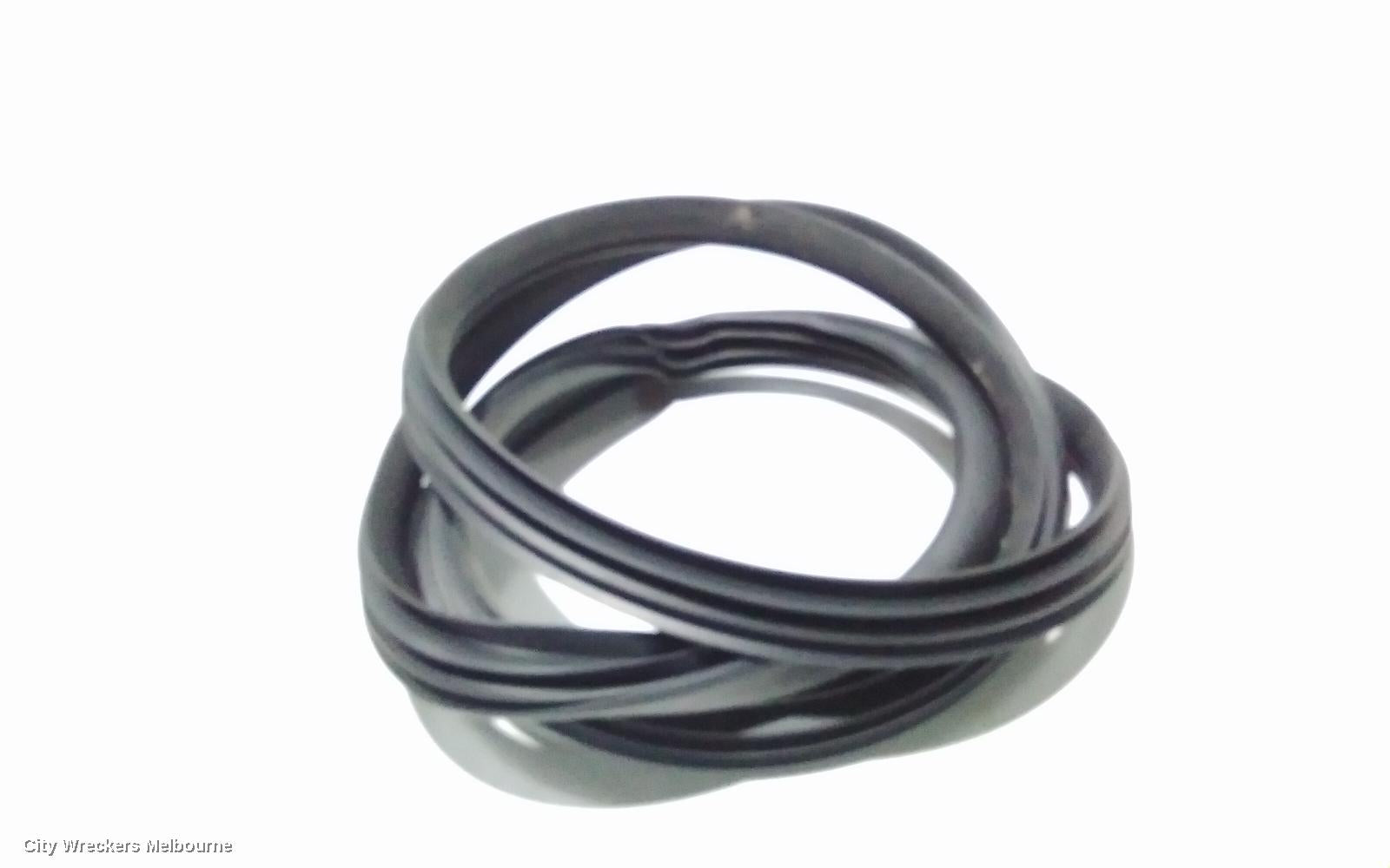 HYUNDAI SANTA FE, TM, 03/2018 - 10/2023, RHF DOOR SEAL ON THE BODY: 89778 - Image 2
