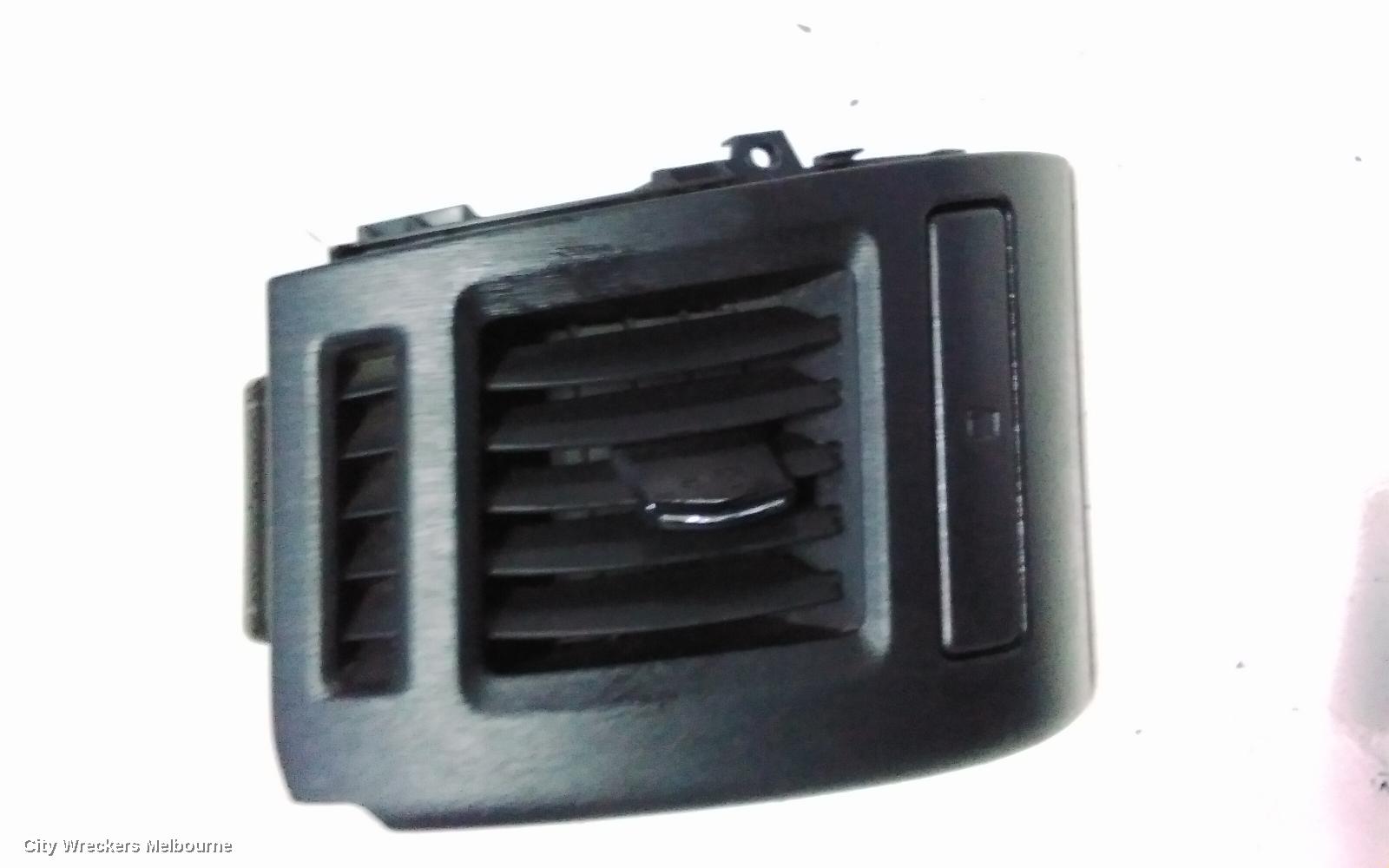 TOYOTA PRIUS, ZVW40R, PRIUS V, 05/2012 - 11/2022, LHS VENT: 145012 - Image 1