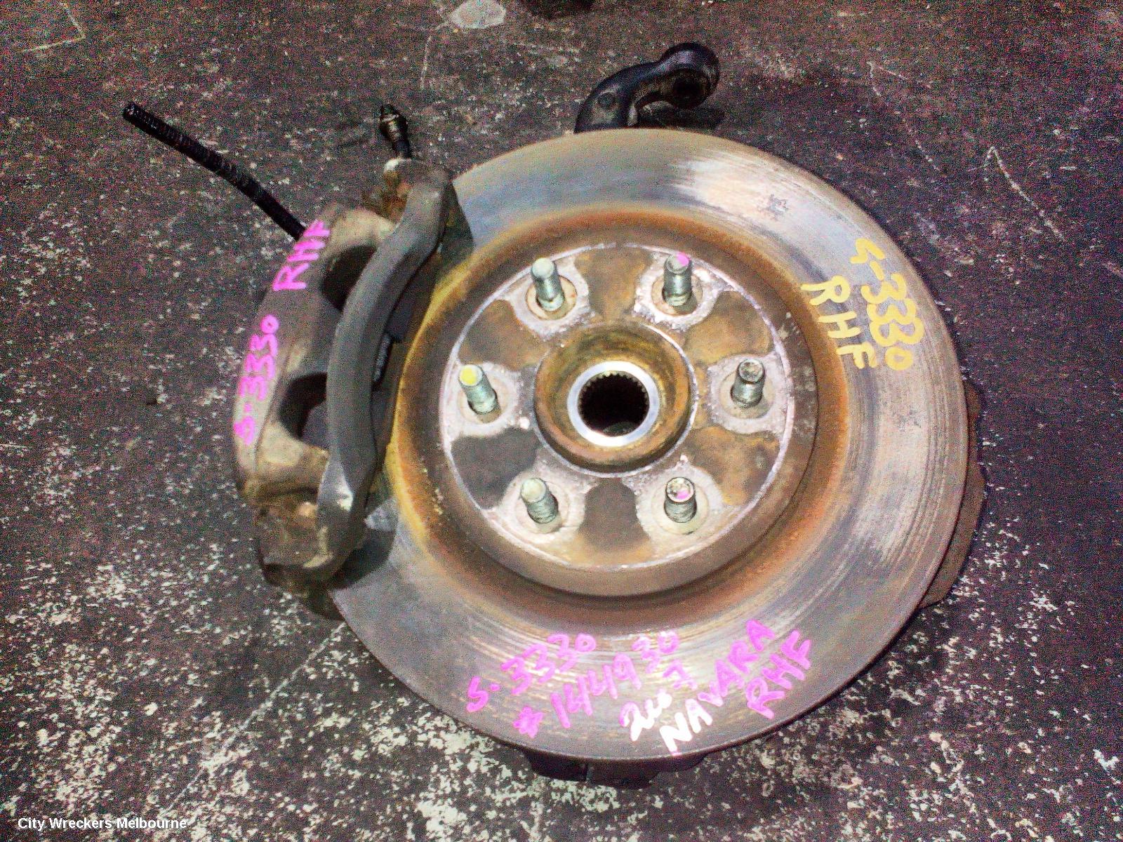 NISSAN NAVARA RIGHT FRONT HUB ASSEMBLY, D40 (VIN VSK), 4WD, ABS TYPE, 09/2005 - 08/2015 - Image 1