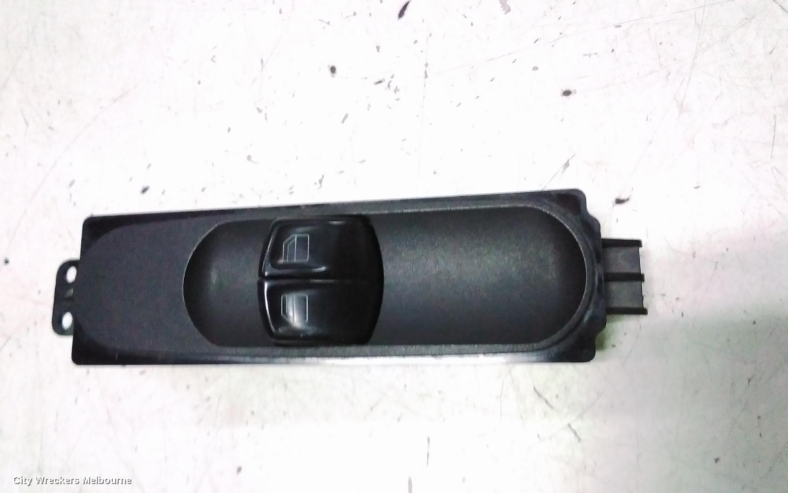 MERCEDES VITO PWR DR WIND SWITCH, RH FRONT (MASTER SWITCH), 639, 04/2004 - 02/2015 - Image 2