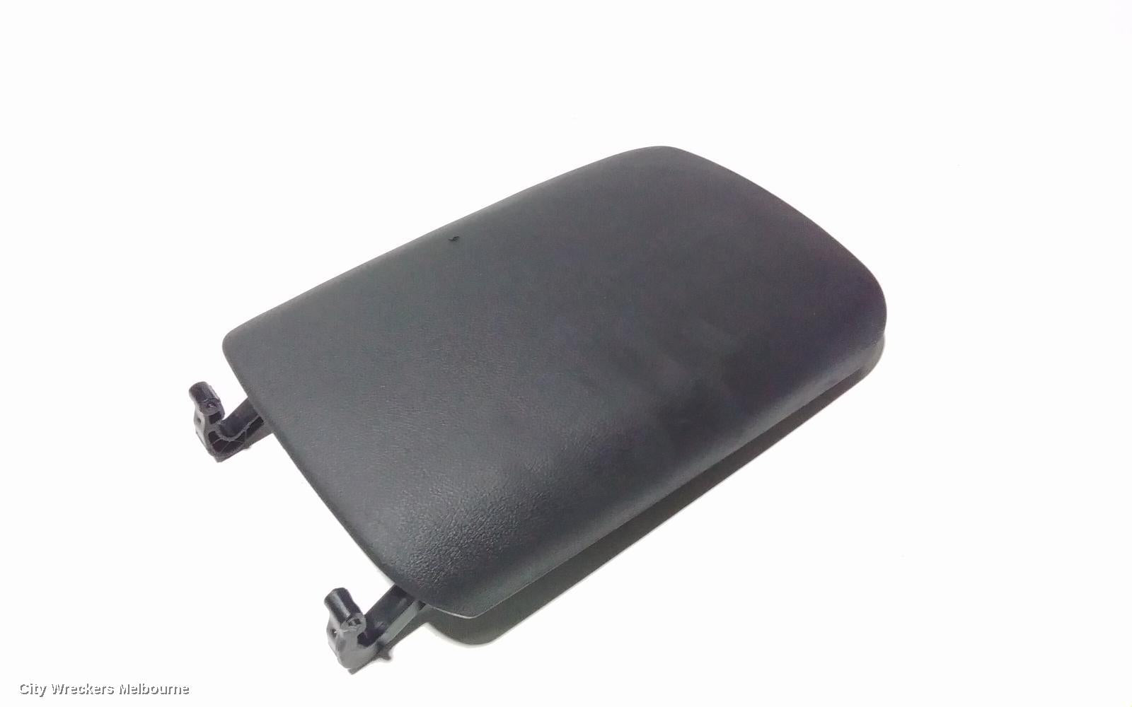 HOLDEN COMMODORE CONSOLE, VF, 05/2013 - 12/2017 - Image 2