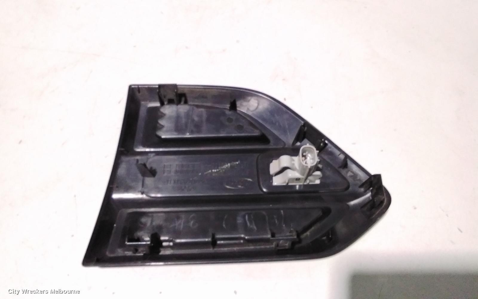 FORD RANGER RIGHT INDICATOR/FOG/SIDE, GUARD VENT, W/ REPEATER LAMP, PX SERIES 2-3, 06/2015 ONWARDS - Image 3