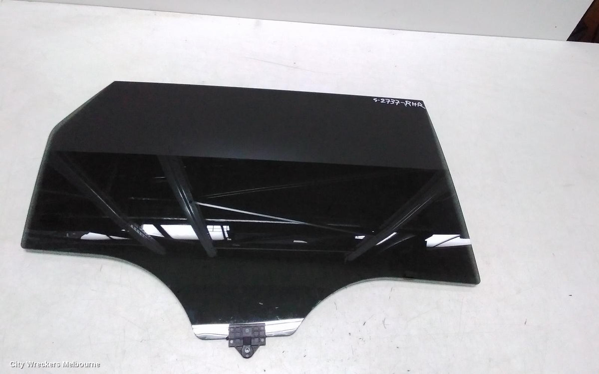 KIA SORENTO RIGHT REAR DOOR WINDOW, MQ4, PRIVACY TINT TYPE, 02/2020 ONWARDS - Image 1