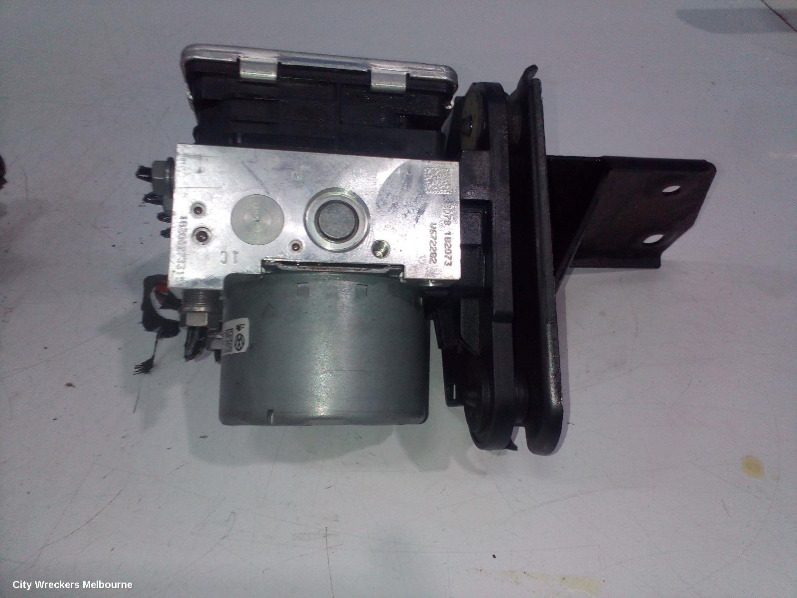 AUDI A3 ABS PUMP/MODULATOR, 8V, P/N 5Q0614517CE, 05/2013 - 10/2020 - Image 3