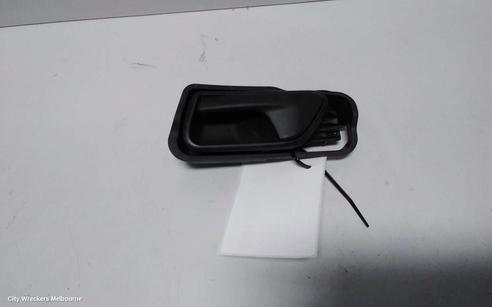 VOLKSWAGEN CADDY DOOR HANDLE, 2K, LH FRONT, INNER, 08/2010 - 06/2015 - Image 1